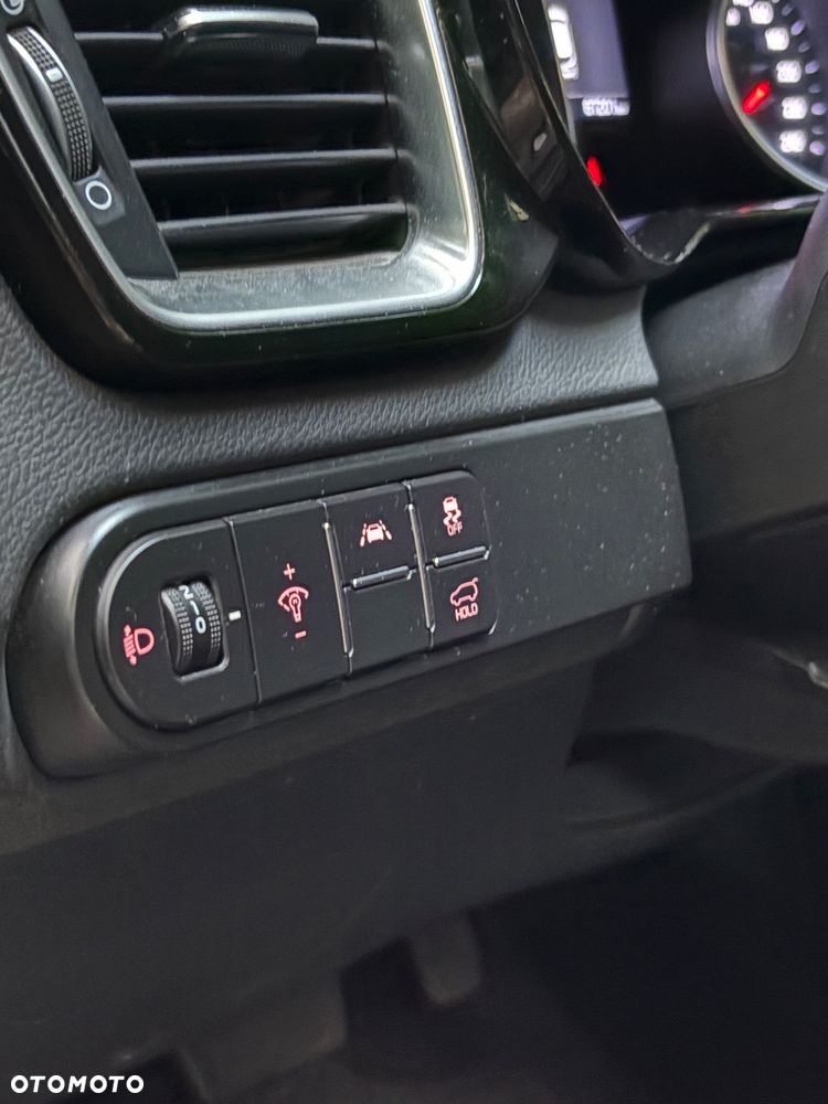 Kia Ceed 1.4 T-GDI L Business Line Plus DCT - 16