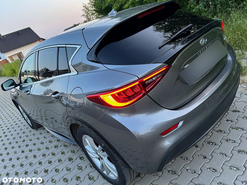 Infiniti Q30 1.5d Business 7DCT - 6