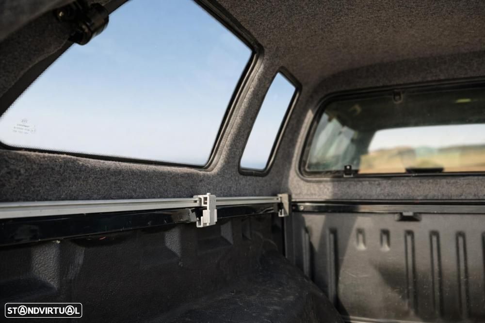 VW Amarok V6 SHADOW EDITION - 30