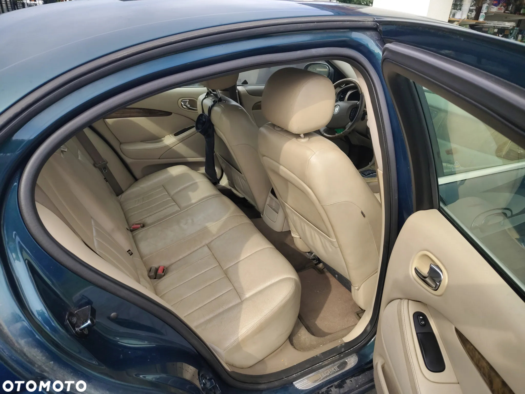 Jaguar S-Type - 8