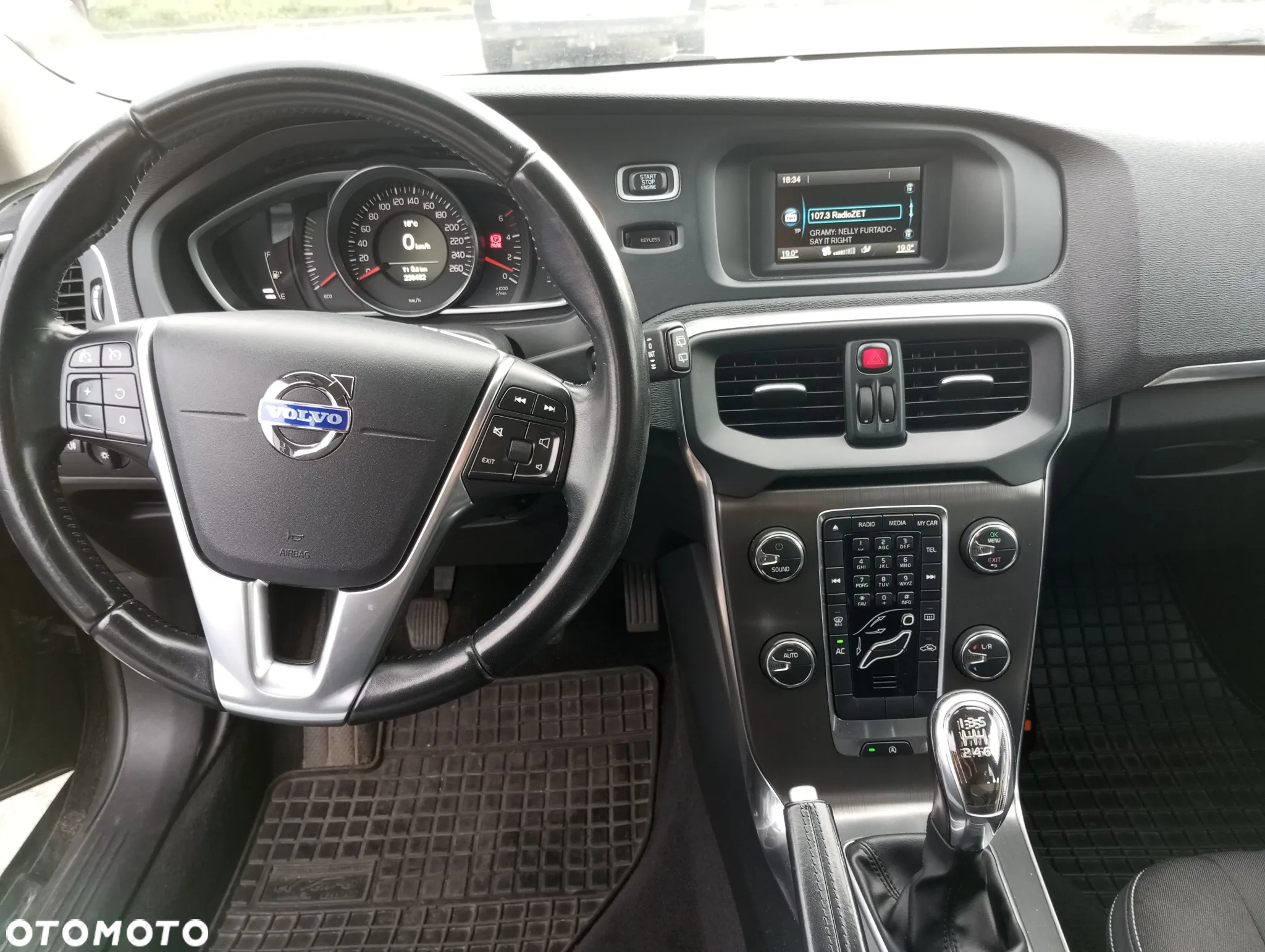 Volvo V40 D3 - 4