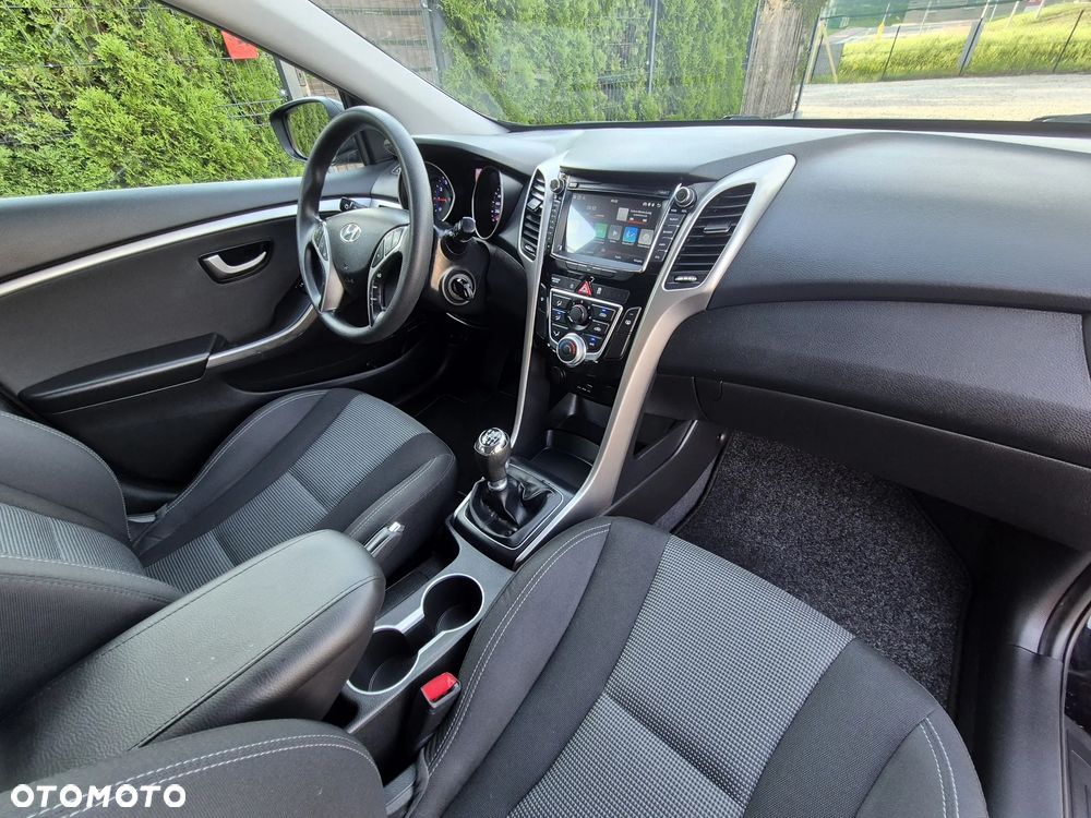 Hyundai i30 blue 1.4 Classic Navigation - 35