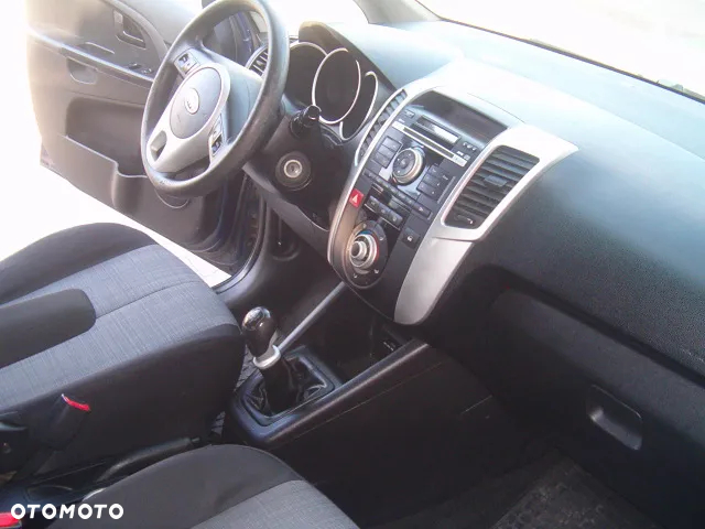 Kia Venga - 26