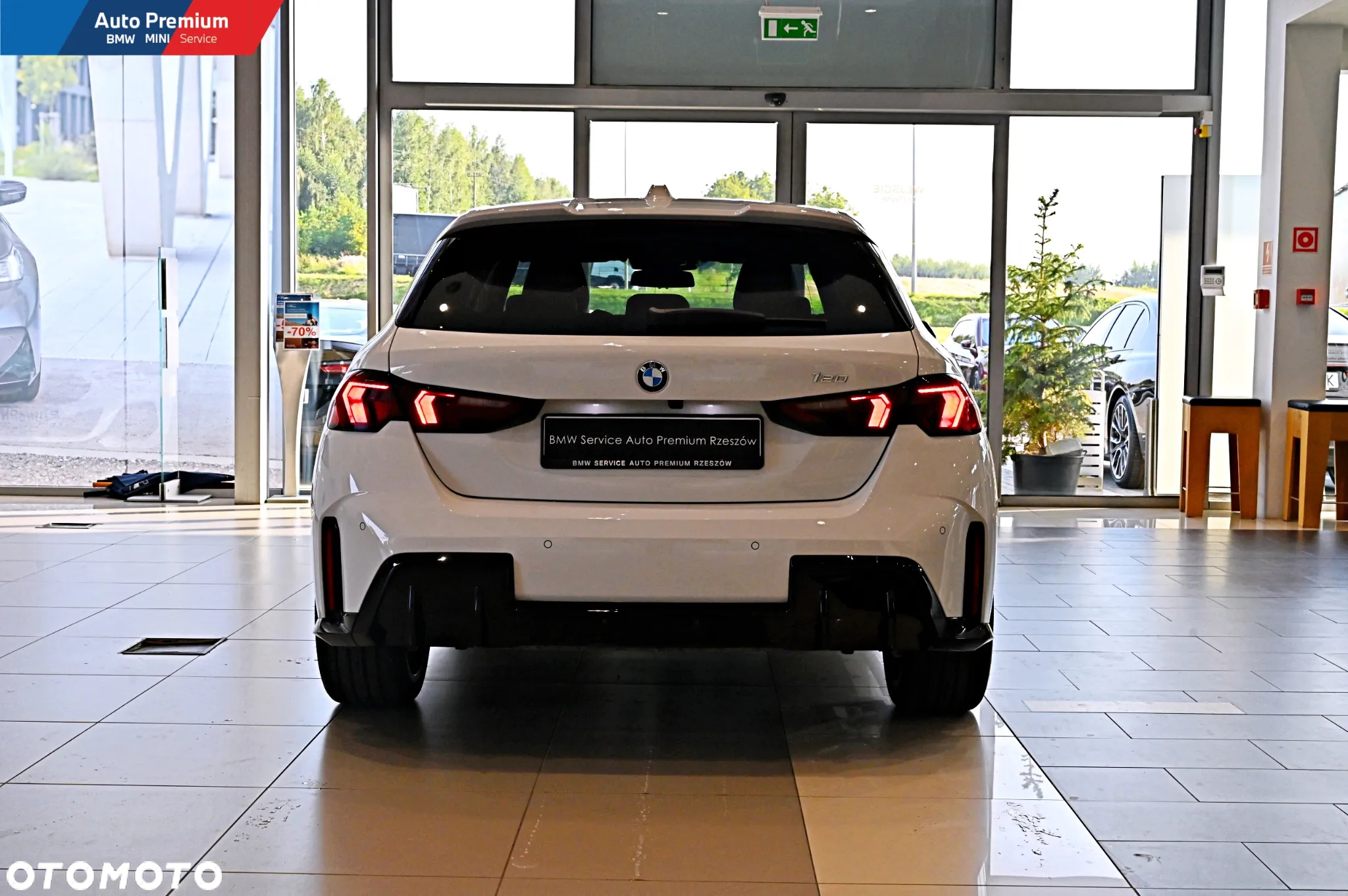 BMW Seria 1 120 mHEV - 17