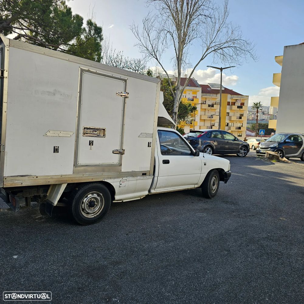 Toyota Hilux FRIGORÍFICA - 5