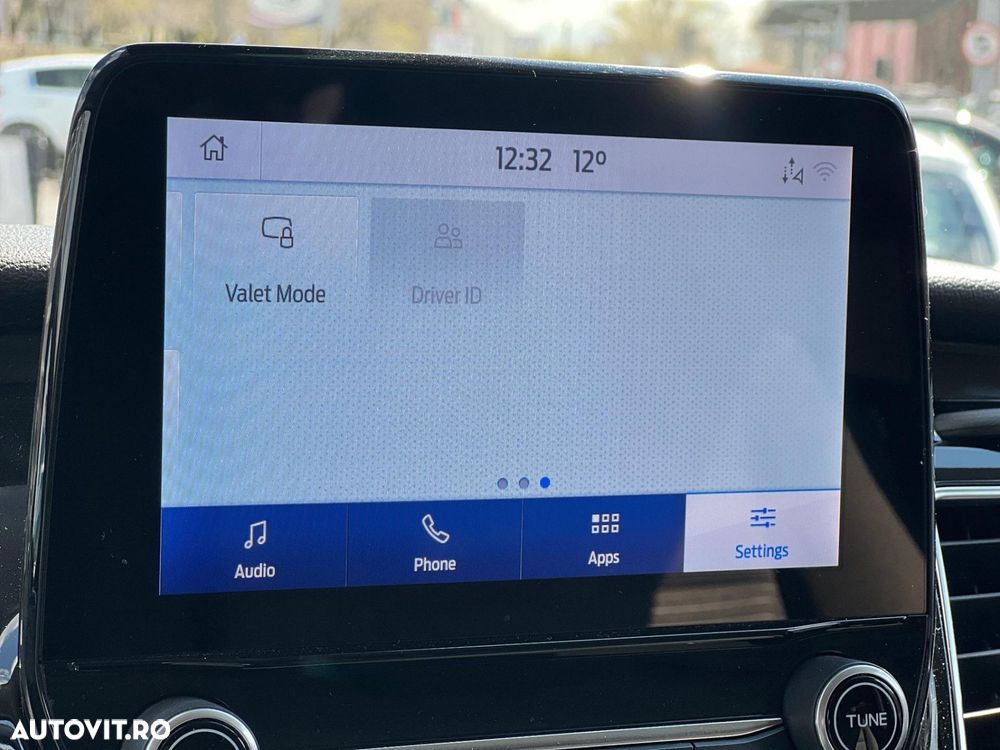 Ford Tourneo Custom - 26