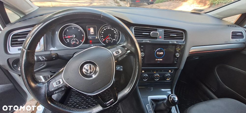 2019 Volkswagen Golf, photograph 11