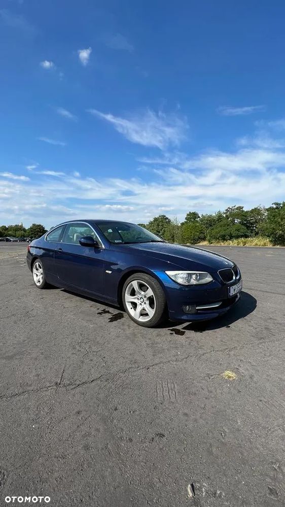BMW Seria 3 320i - 10