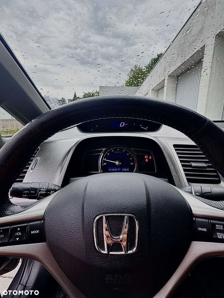 Honda Civic 1.8 Executive - 10