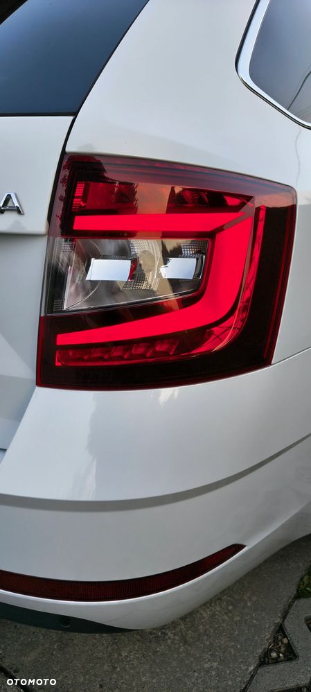 Skoda Octavia 1.6 TDI DSG Style - 22