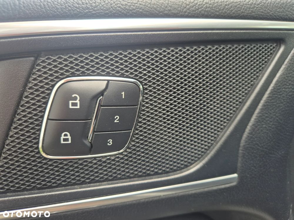 Ford S-Max - 22