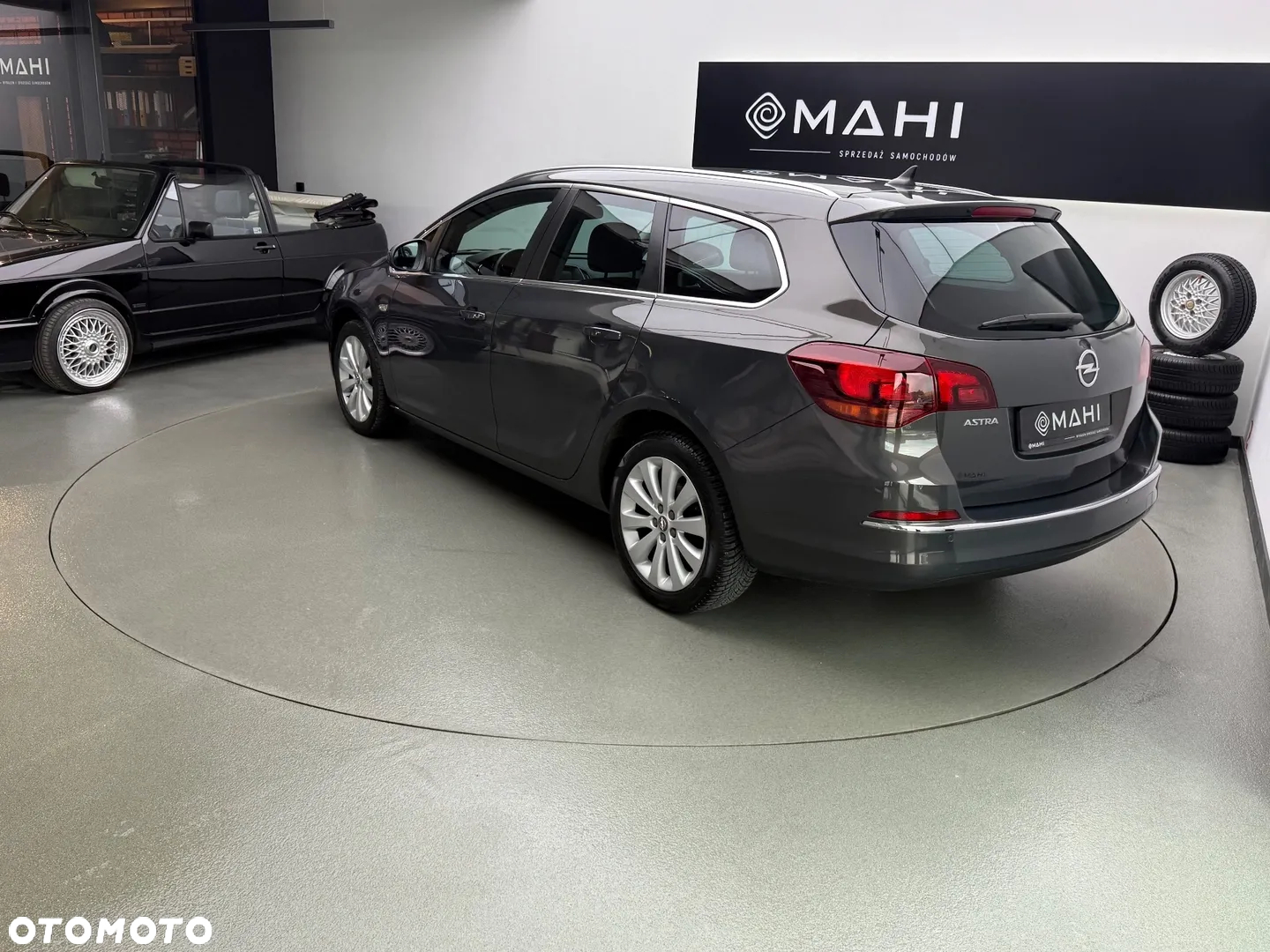 Opel Astra 1.4 EcoFLEX Cosmo - 9