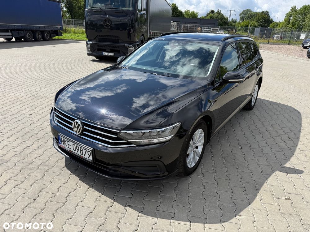 Volkswagen Passat 2.0 TDI SCR DSG Comfortline - 1