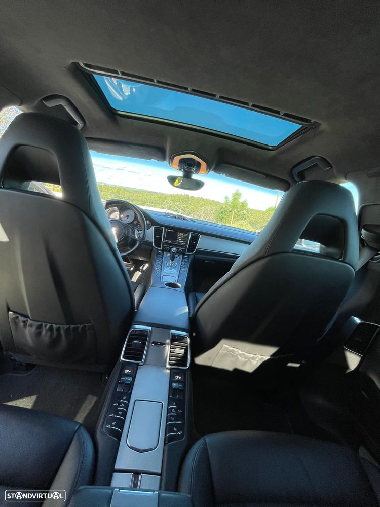 Porsche Panamera 4 S PDK - 17