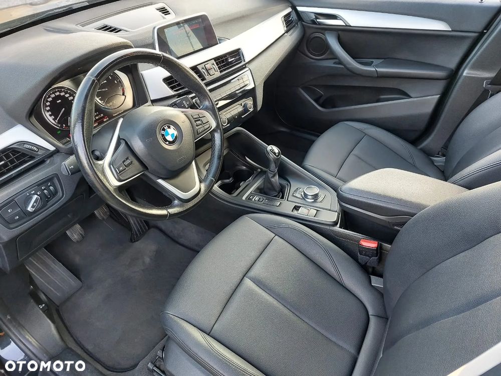 BMW X1 sDrive18i Advantage - 12