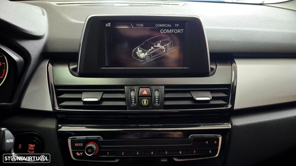 BMW 216 Active Tourer d Line Sport Auto - 33