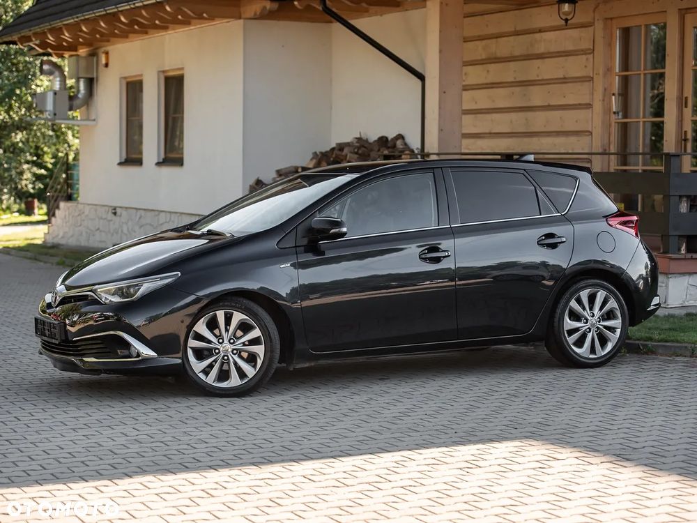Toyota Auris 1.6 D-4D Design Edition - 3