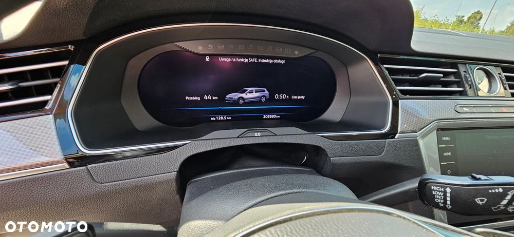 Volkswagen Passat - 6