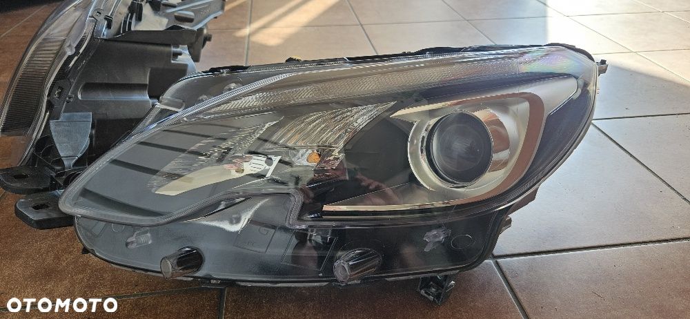 Peugeot 2008 Lift Lampa Przód  Lewa Prawa Idealne - 11