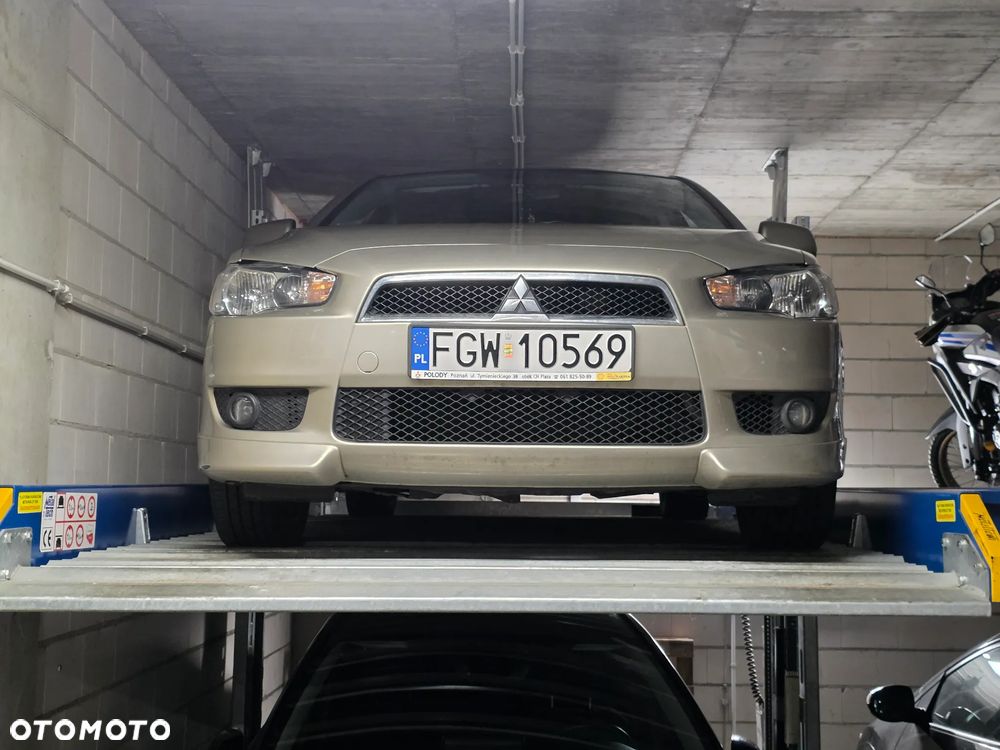 Mitsubishi Lancer 1.8 Intense - 21