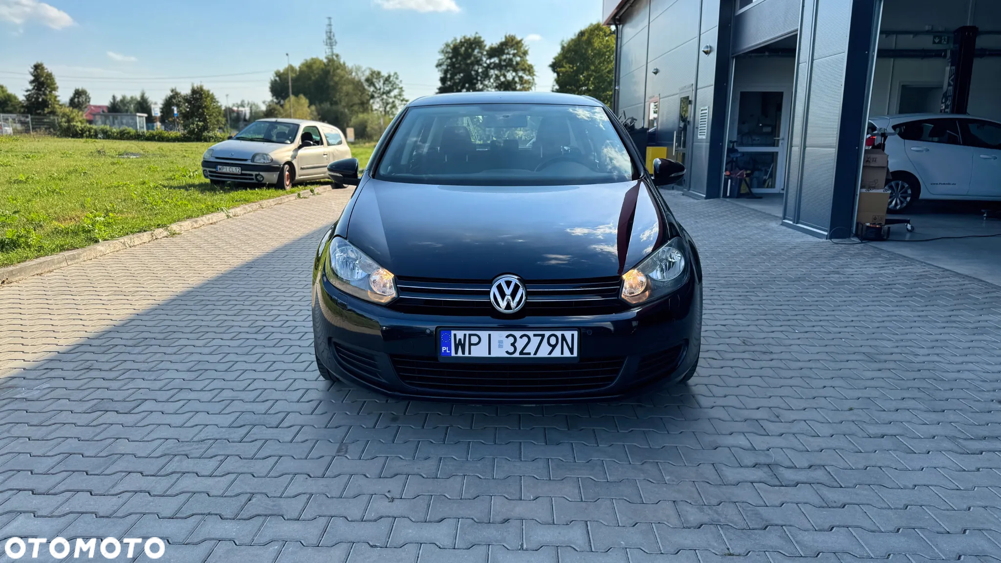 Volkswagen Golf VI 2.0 TDI Comfortline - 11