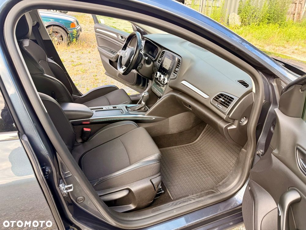Renault Megane 1.3 TCe FAP Intens EDC - 10