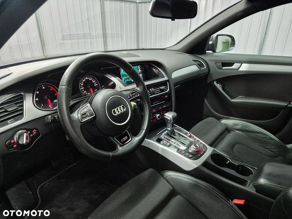 Audi A4 Avant 2.0 TDI DPF quattro S tronic S line Sportpaket - 23