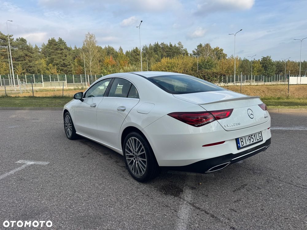 Mercedes-Benz CLA - 4