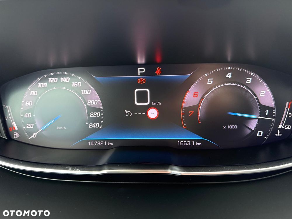 Peugeot 3008 1.2 PureTech GPF Active S&S EAT8 - 23