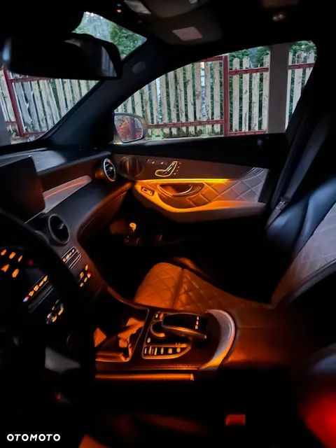 Mercedes-Benz GLC - 9