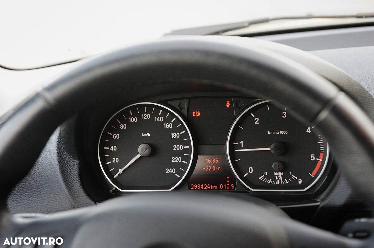 BMW Seria 1 118d - 15