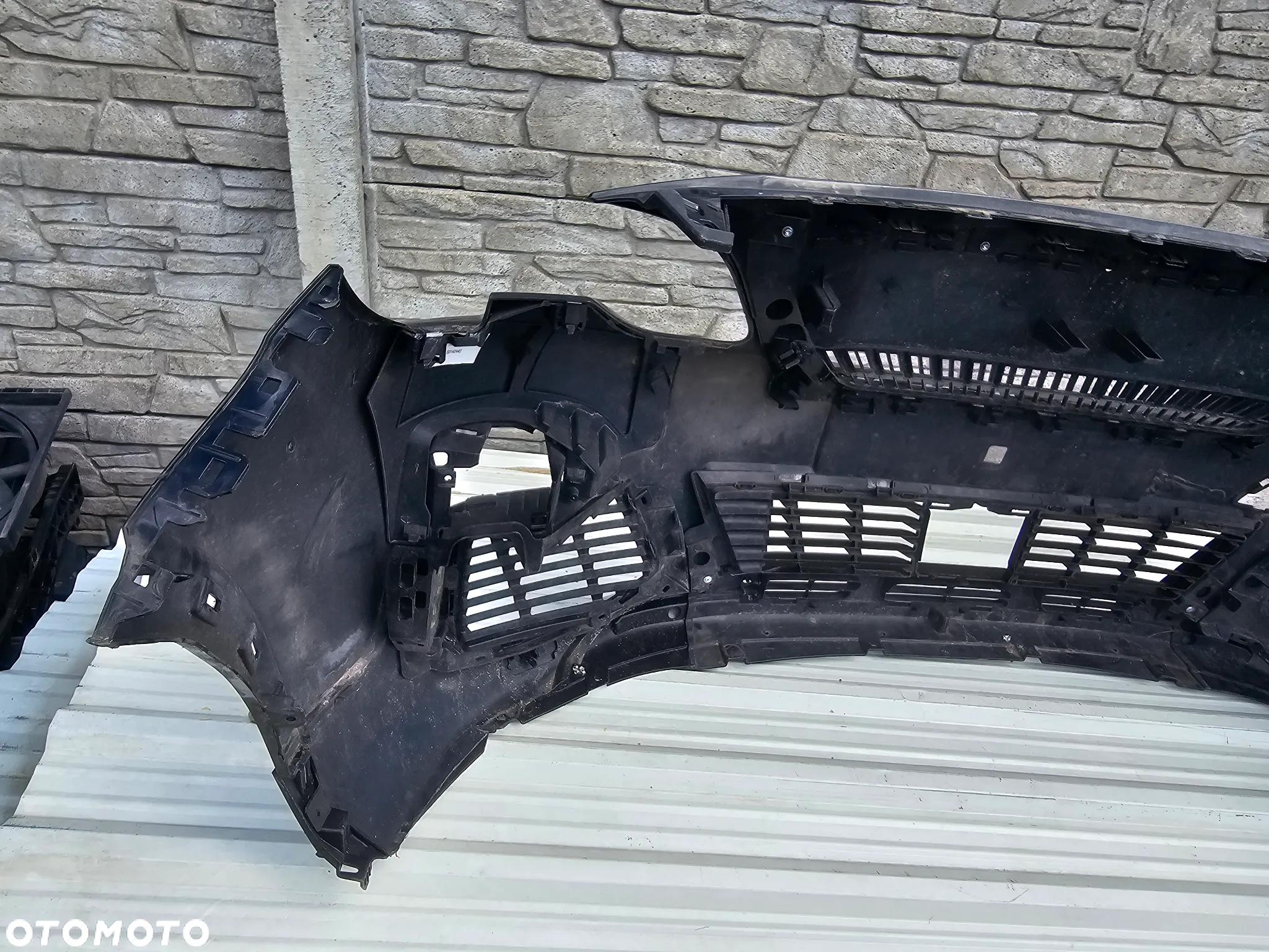 Peugeot 3008 2 II ZDERZAK PRZÓD na zwykle lampy - 7