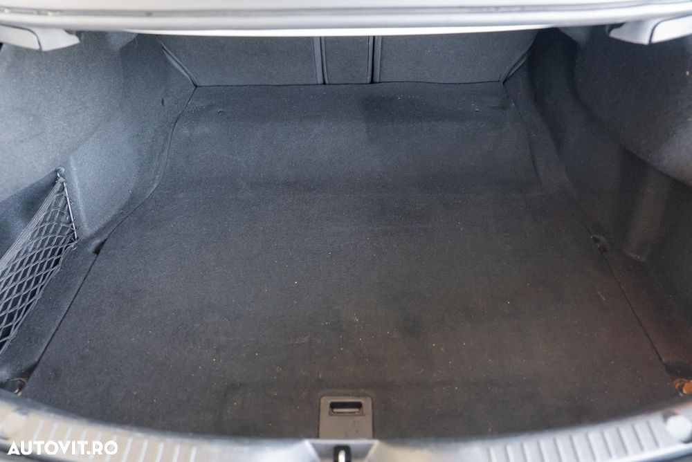 Mercedes-Benz C 220 d 9G-TRONIC AMG Line - 12