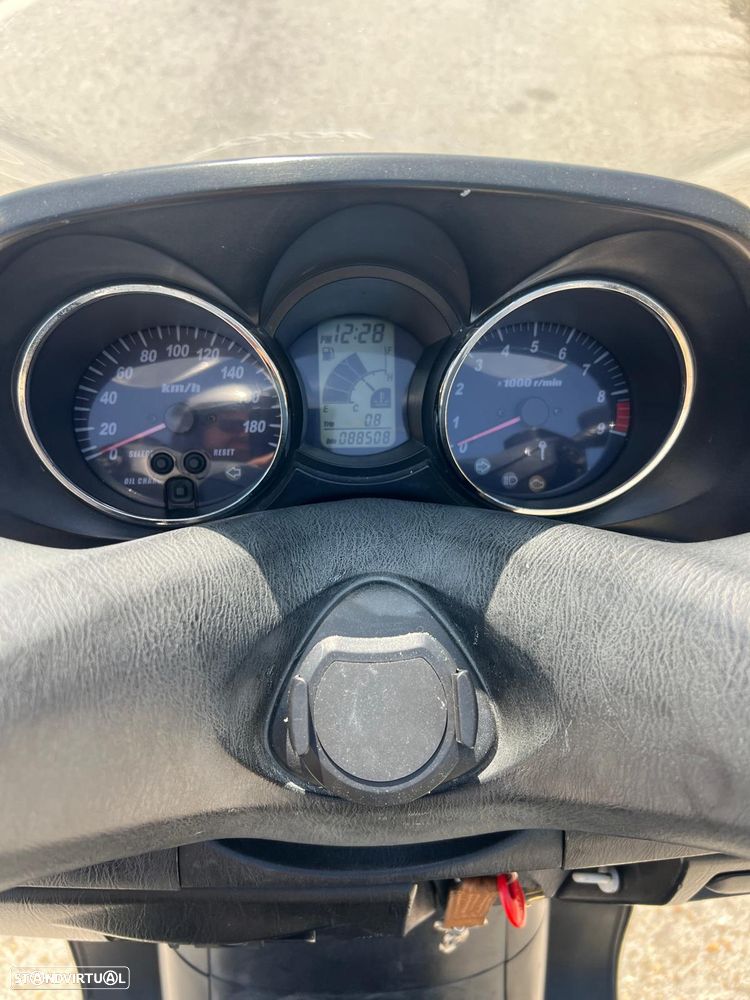 Yamaha Majesty - 9