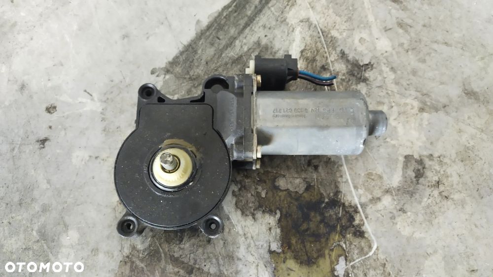bosch 0 130 821 717 Silnik elektryczny, podnośnik szyby