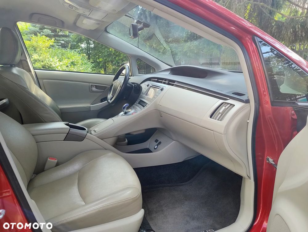 Toyota Prius 1.8 Hybrid Prestige - 12