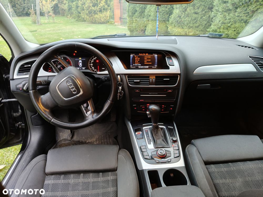 Audi A4 Limousine - 11
