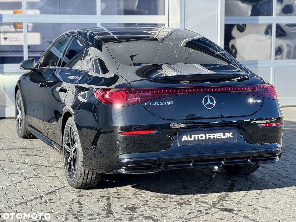 Mercedes-Benz CLA 200 mHEV 4-Matic 8G-DCT - 12