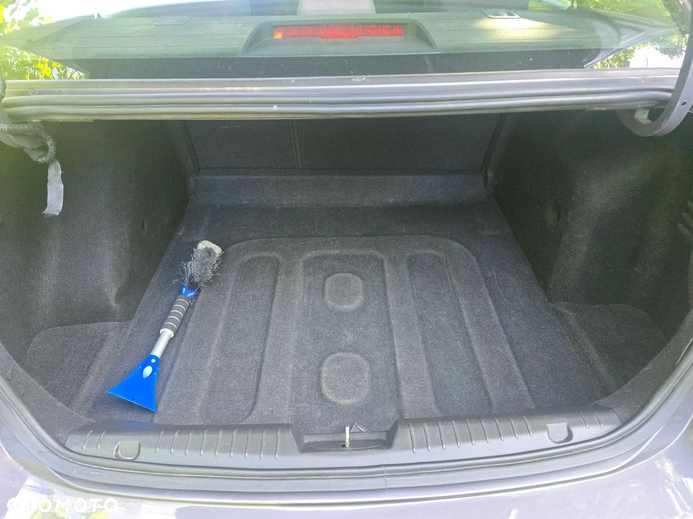 Chevrolet Cruze 1.6 LS - 7