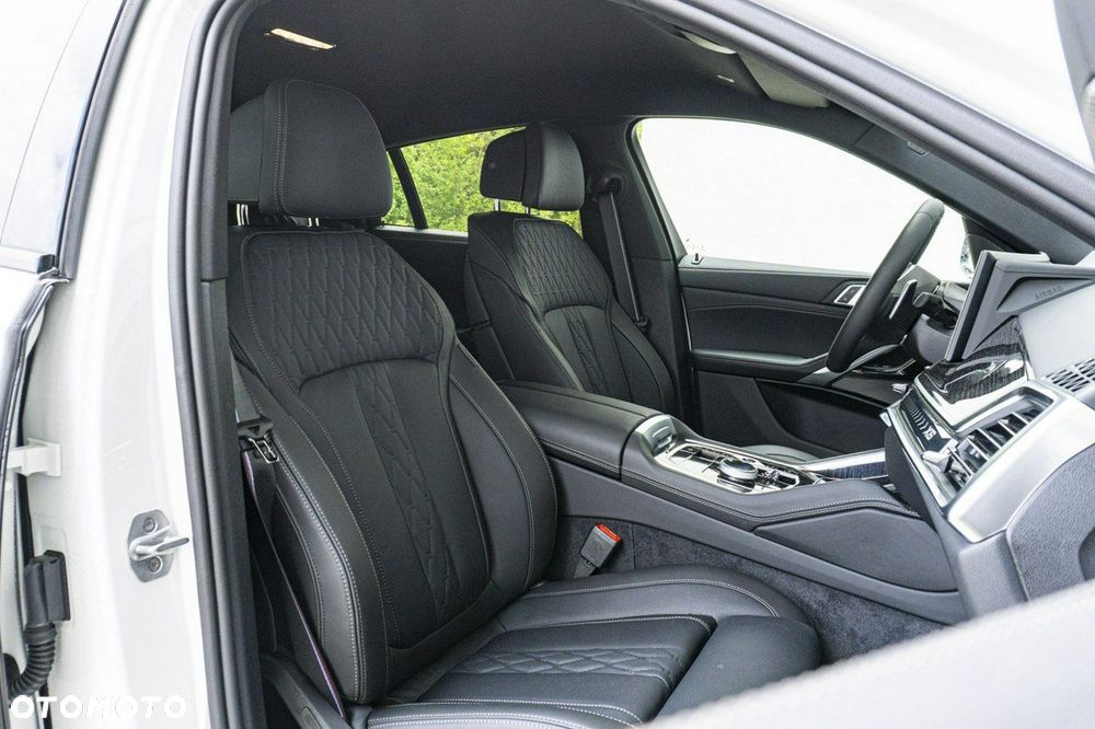 BMW X6 - 24