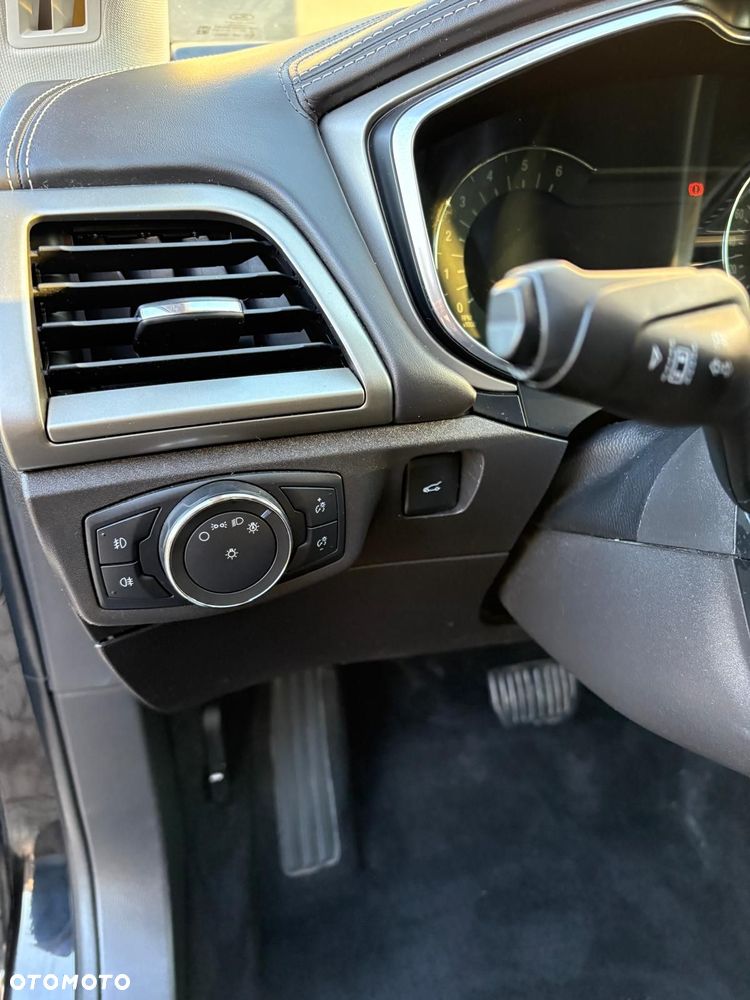 Ford Mondeo Vignale 2.0 TDCi PowerShift - 26