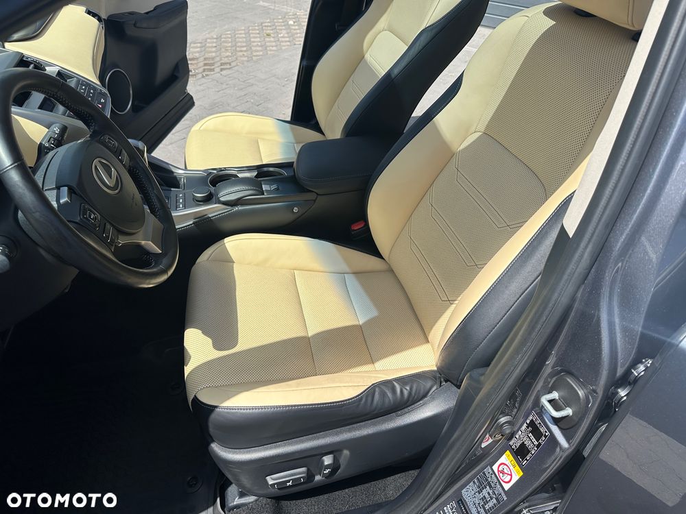 Lexus NX 200t Prestige AWD - 14