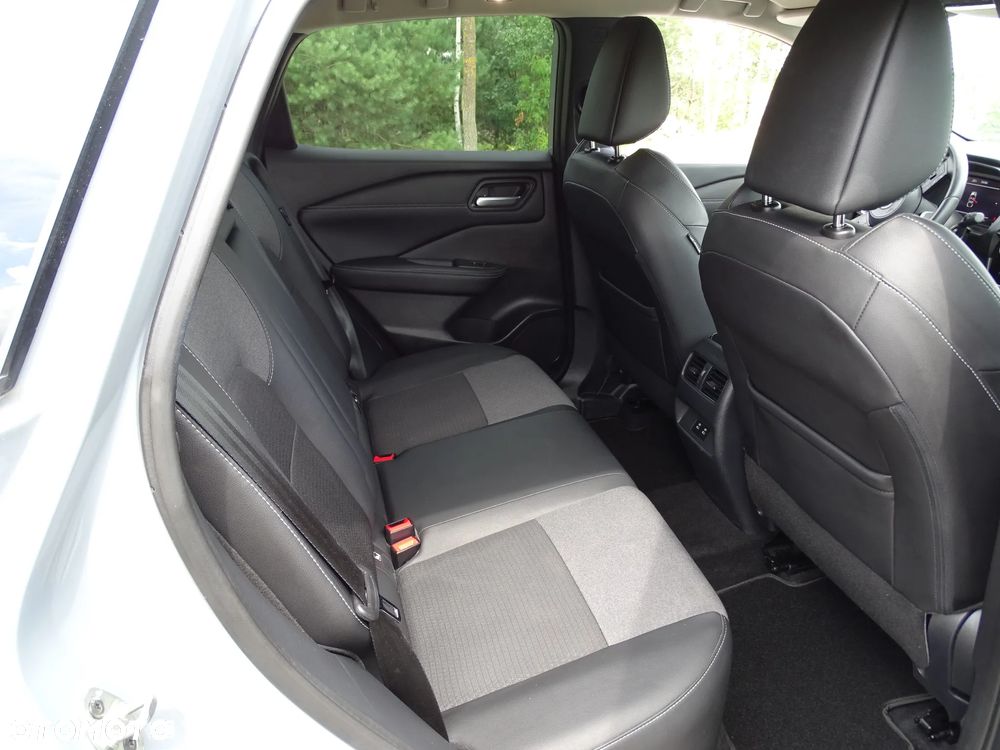 Nissan Qashqai 1.3 DIG-T N-Connecta - 11