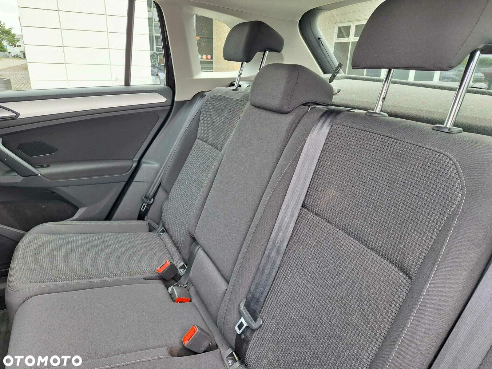 Volkswagen Tiguan - 19