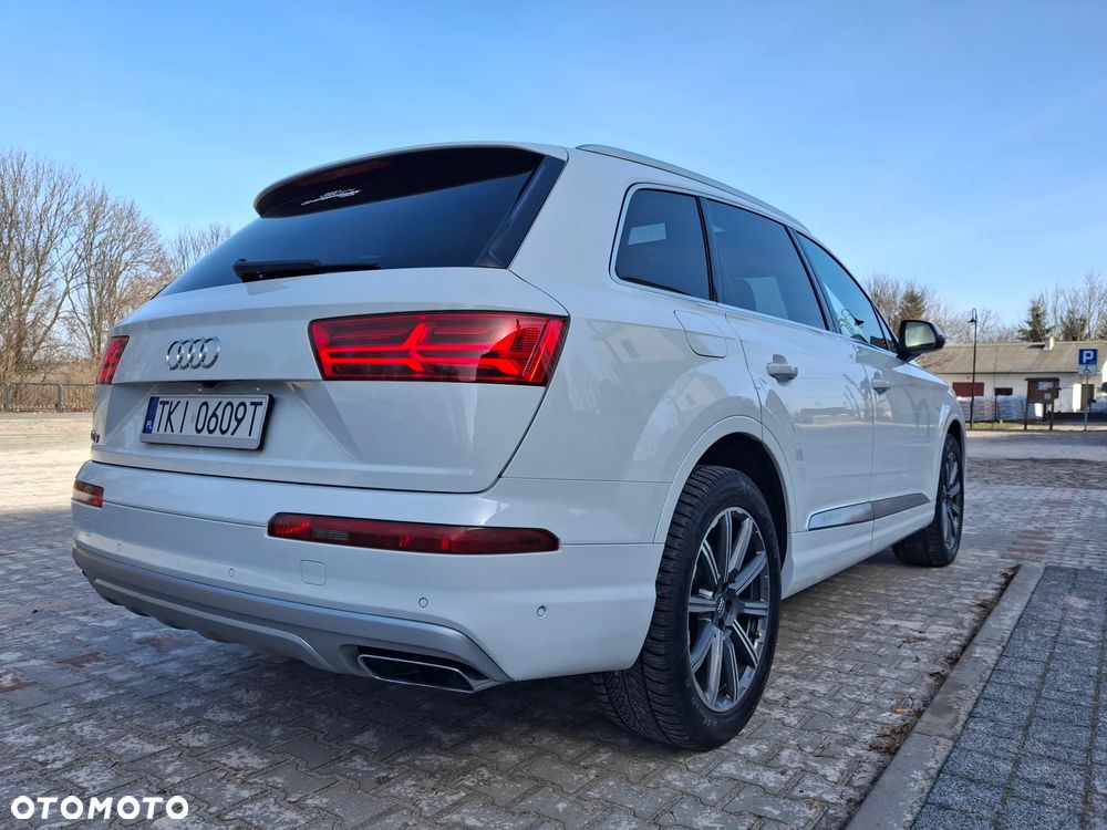 Audi Q7 - 7