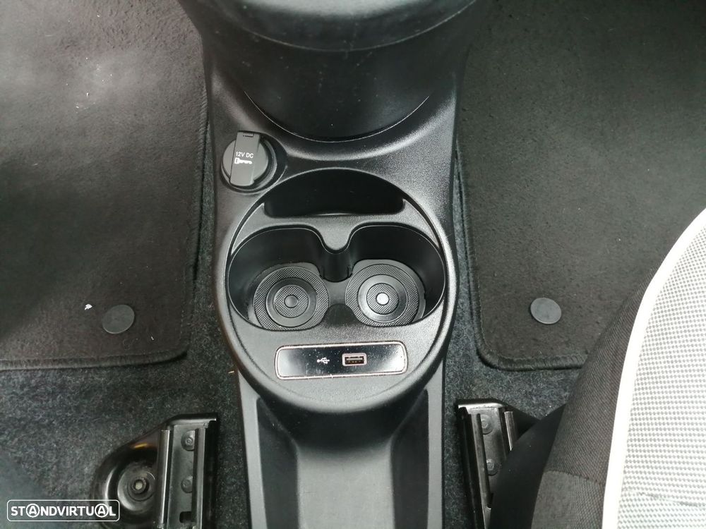 Fiat 500 1.0 Hybrid Lounge - 16