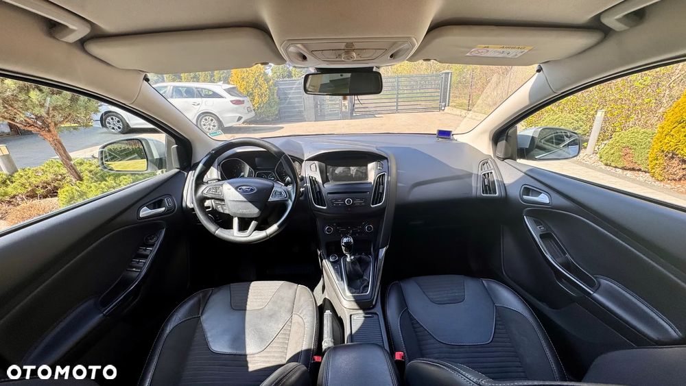 Ford Focus 1.5 EcoBoost Titanium ASS - 12