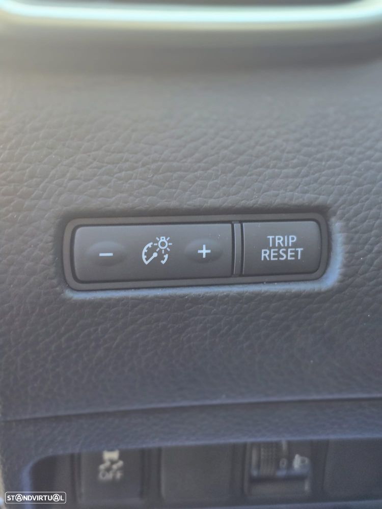 Nissan Qashqai 1.2 DIG-T TEKNA - 17