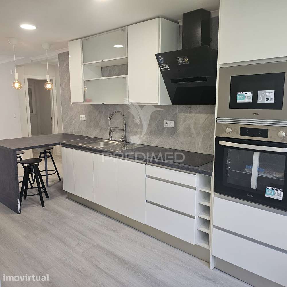 Apartamento T2 Benfica remodelada com cozinha equipada - Grande imagem: 3/16
