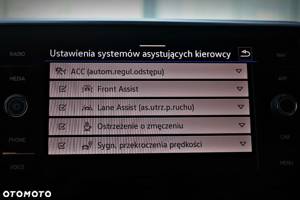 Volkswagen T-Roc 1.5 TSI Style DSG - 28